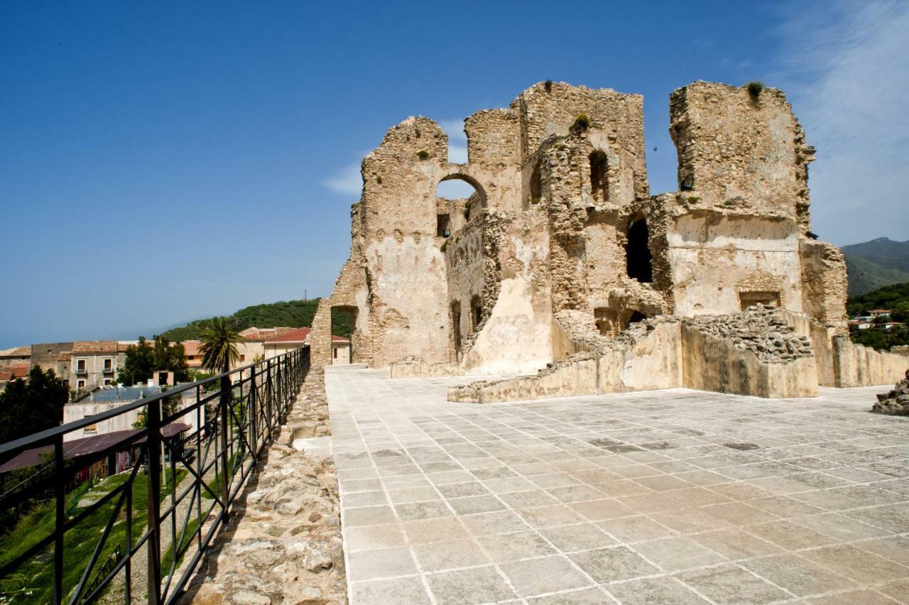 Отель Residenza D'Epoca Borgodifiume Фьюмефреддо-Бруцио Экстерьер фото