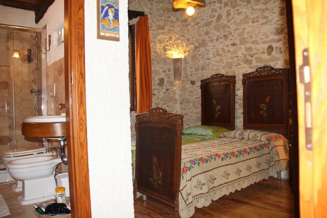 Отель Residenza D'Epoca Borgodifiume Фьюмефреддо-Бруцио Экстерьер фото