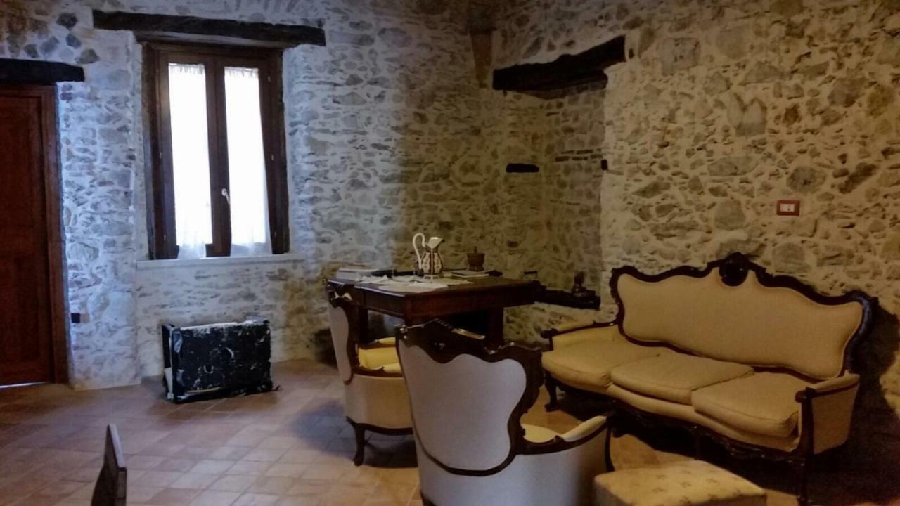 Отель Residenza D'Epoca Borgodifiume Фьюмефреддо-Бруцио Экстерьер фото